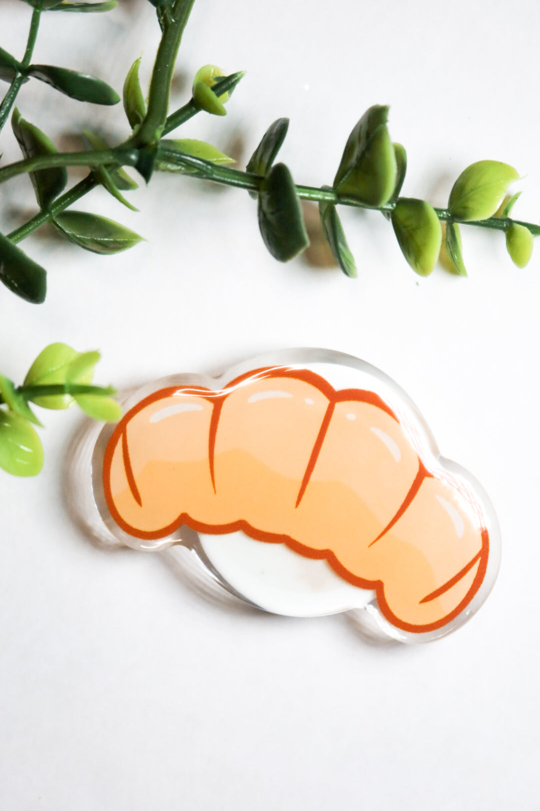 croissant phone grip